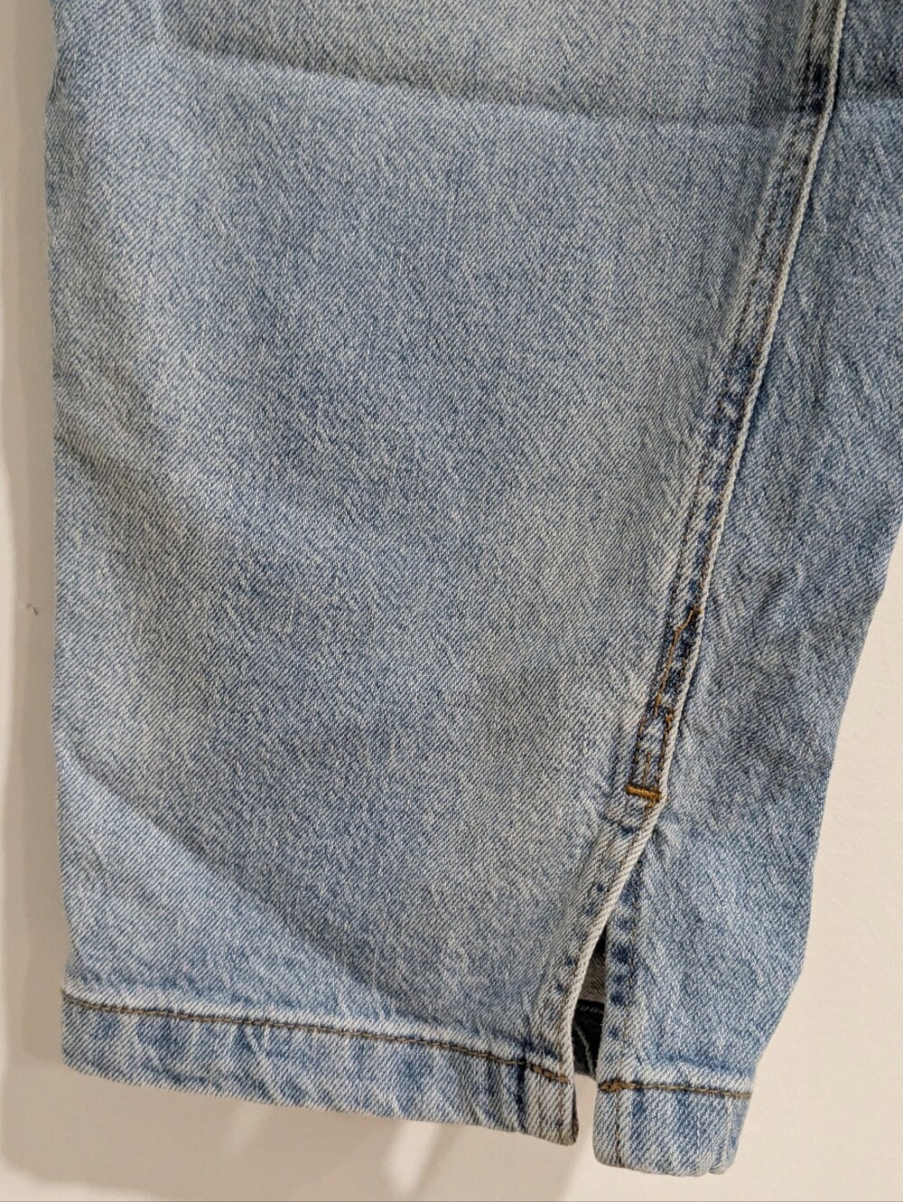 Pilcro Jules Mid-Rise Relaxed Straight-Leg Jeans - Picture 3 of 9